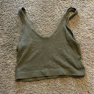 Urban Outfitters cropped green tank top size M